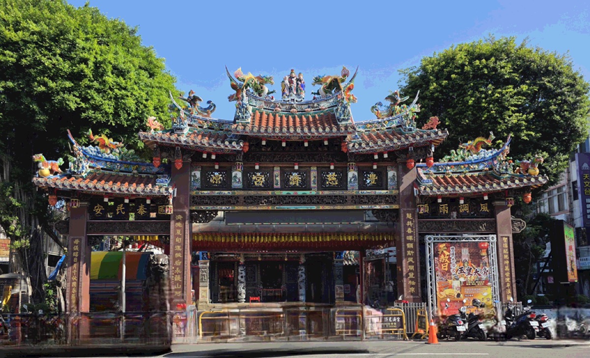 豐原慈濟宮牌樓